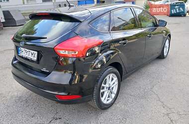 Хетчбек Ford Focus 2015 в 