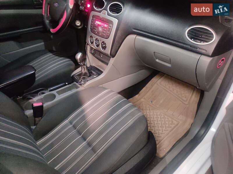Хэтчбек Ford Focus 2011 в Черкассах фото 8 Хэтчбек Ford Focus 2011 в Черкассах