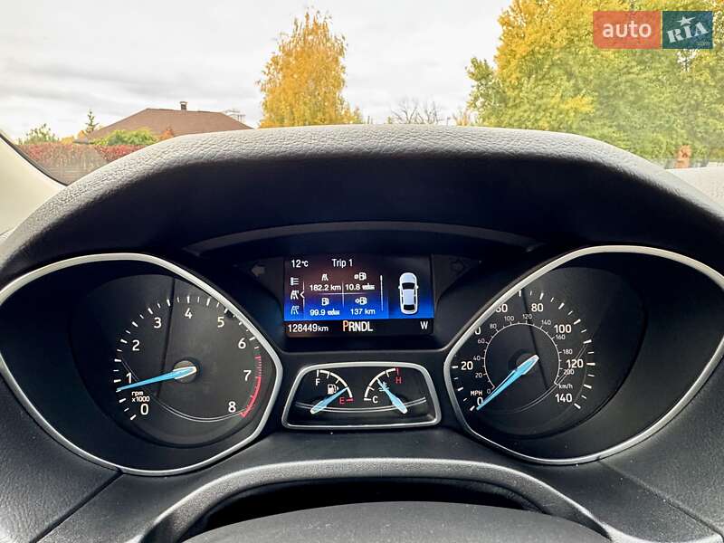 Хэтчбек Ford Focus 2016 в Днепре