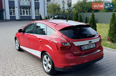 Хетчбек Ford Focus 2011 в 