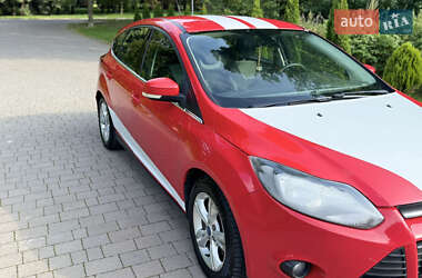 Хетчбек Ford Focus 2011 в 