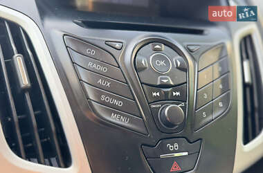 Хетчбек Ford Focus 2011 в 