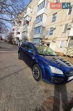 Хэтчбек Ford Focus 2007 в 