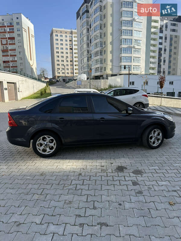 Седан Ford Focus 2010 в Хмельницькому фото 3 Седан Ford Focus 2010 в Хмельницькому