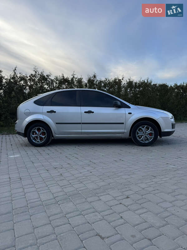 Хэтчбек Ford Focus 2007 в Борщеве фото 3 Хэтчбек Ford Focus 2007 в Борщеве