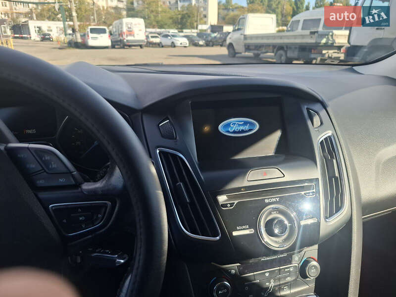 Хэтчбек Ford Focus 2015 в Одессе