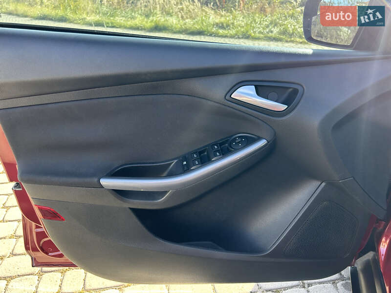Седан Ford Focus 2013 в Львові фото 21 Седан Ford Focus 2013 в Львові