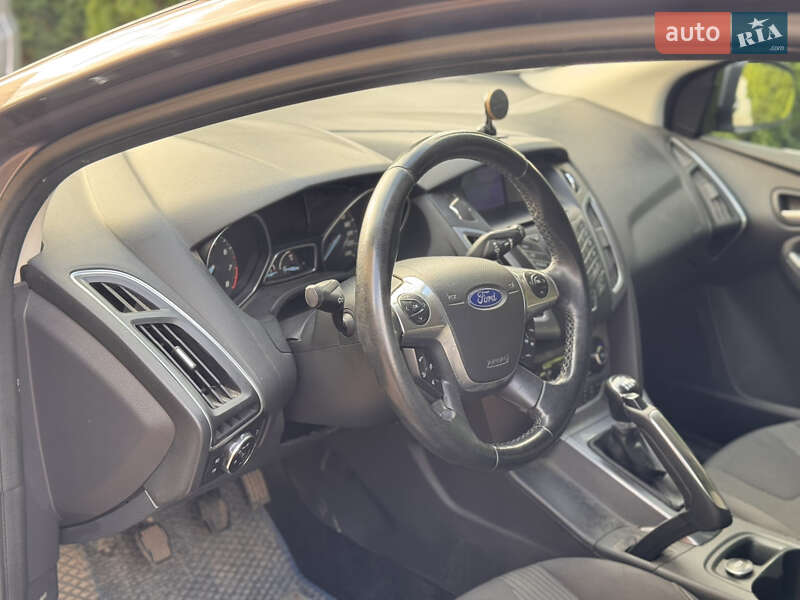 Універсал Ford Focus 2012 в Рівному фото 3 Універсал Ford Focus 2012 в Рівному
