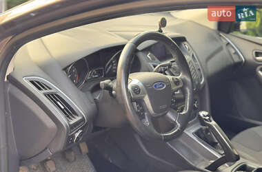 Універсал Ford Focus 2012 в  фото 3 Універсал Ford Focus 2012 в