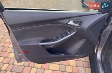 Універсал Ford Focus 2012 в  фото 6 Універсал Ford Focus 2012 в