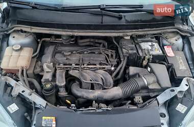 Хэтчбек Ford Focus 2006 в  фото 7 Хэтчбек Ford Focus 2006 в