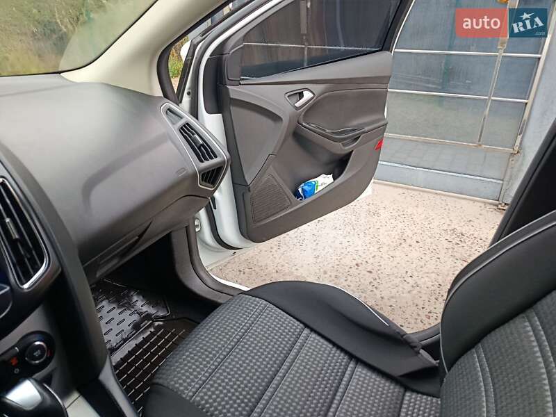 Универсал Ford Focus 2013 в Каменском