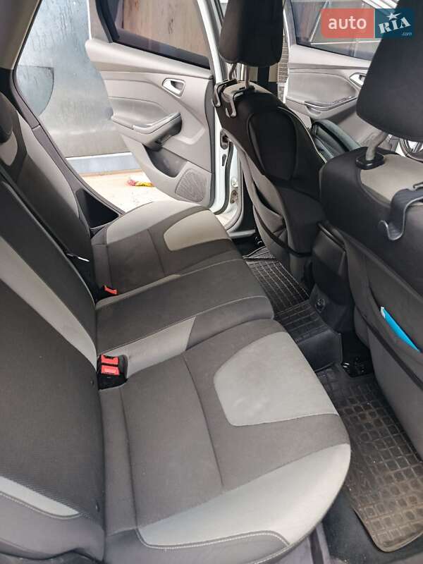 Универсал Ford Focus 2013 в Каменском