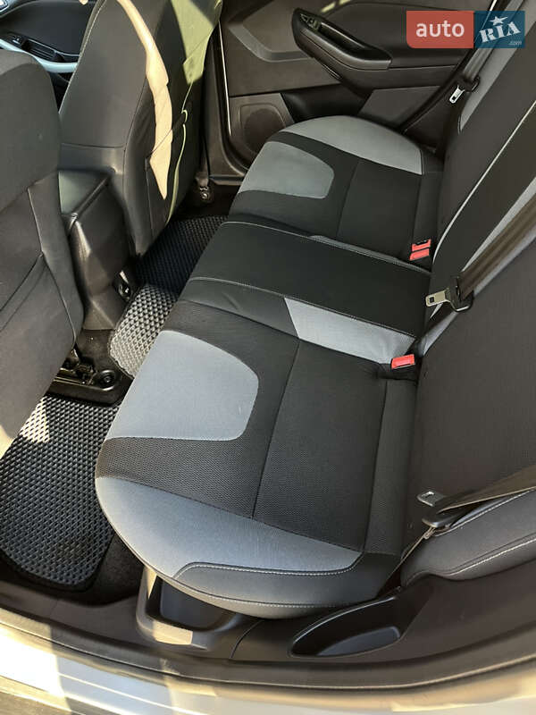 Седан Ford Focus 2011 в Олександрії