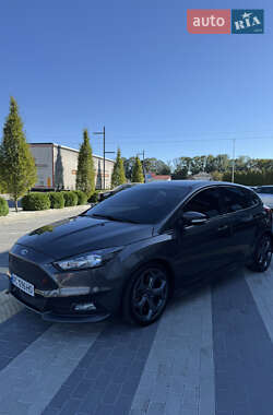 Седан Ford Focus 2017 в Львове