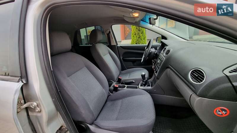 Хетчбек Ford Focus 2005 в Луцьку фото 19 Хетчбек Ford Focus 2005 в Луцьку