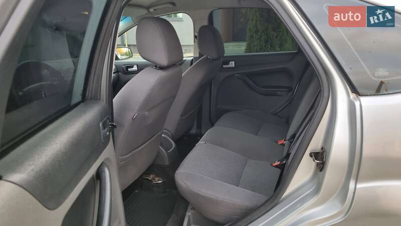 Хетчбек Ford Focus 2005 в Луцьку фото 23 Хетчбек Ford Focus 2005 в Луцьку