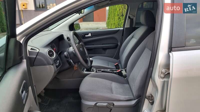 Хетчбек Ford Focus 2005 в Луцьку фото 27 Хетчбек Ford Focus 2005 в Луцьку