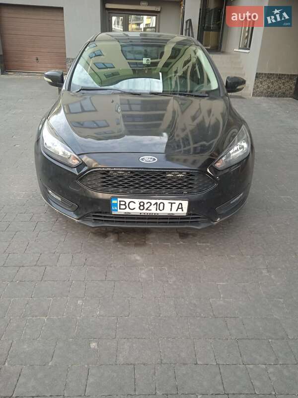 Хетчбек Ford Focus 2015 в Львові фото Хетчбек Ford Focus 2015 в Львові