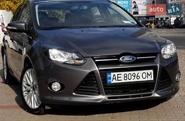 Хетчбек Ford Focus 2014 в  фото 2 Хетчбек Ford Focus 2014 в