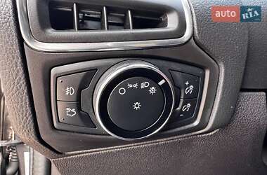 Хетчбек Ford Focus 2014 в  фото 18 Хетчбек Ford Focus 2014 в