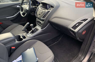 Універсал Ford Focus 2012 в  фото 38 Універсал Ford Focus 2012 в