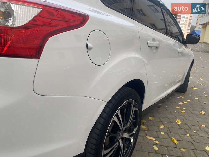 Седан Ford Focus 2011 в Каменец-Подольском фото 14 Седан Ford Focus 2011 в Каменец-Подольском