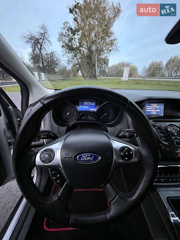 Універсал Ford Focus 2013 в Звягелі