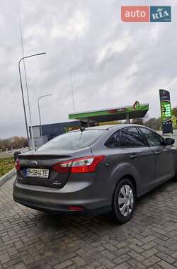 Седан Ford Focus 2012 в 