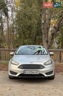 Седан Ford Focus 2018 в  фото 6 Седан Ford Focus 2018 в