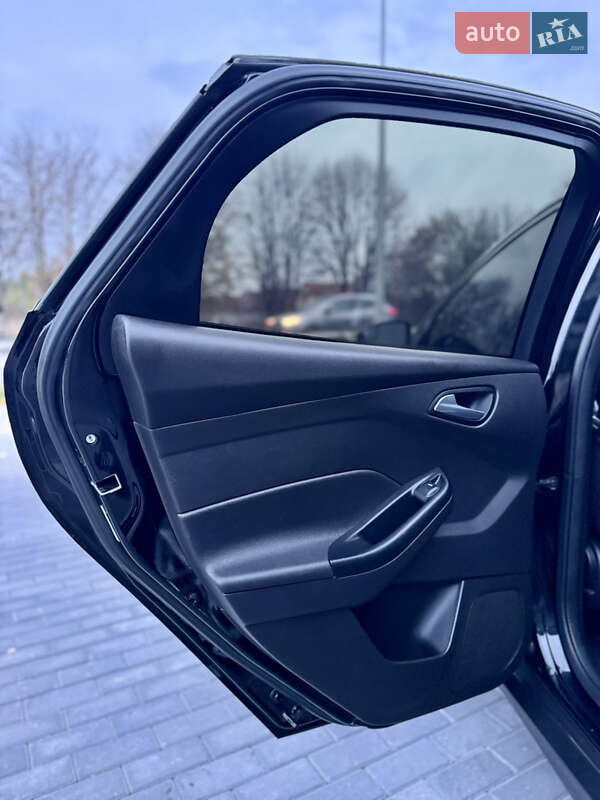 Седан Ford Focus 2015 в Виннице