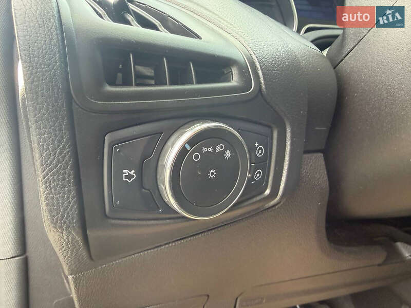 Хэтчбек Ford Focus 2012 в Коломые фото 29 Хэтчбек Ford Focus 2012 в Коломые