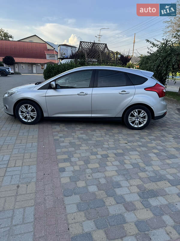 Хэтчбек Ford Focus 2011 в Тячеве фото 6 Хэтчбек Ford Focus 2011 в Тячеве