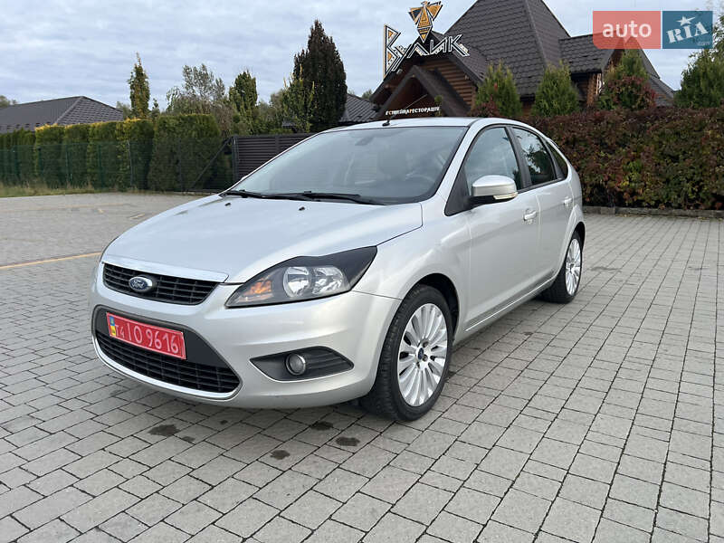 Хетчбек Ford Focus 2009 в  фото Хетчбек Ford Focus 2009 в