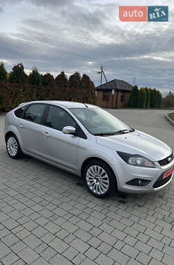 Хетчбек Ford Focus 2009 в  фото 22 Хетчбек Ford Focus 2009 в