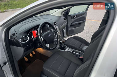Хетчбек Ford Focus 2009 в  фото 32 Хетчбек Ford Focus 2009 в