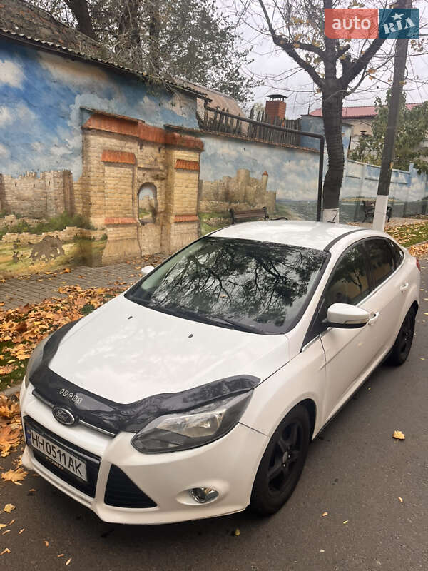 Седан Ford Focus 2013 в Білгороді-Дністровському фото 12 Седан Ford Focus 2013 в Білгороді-Дністровському