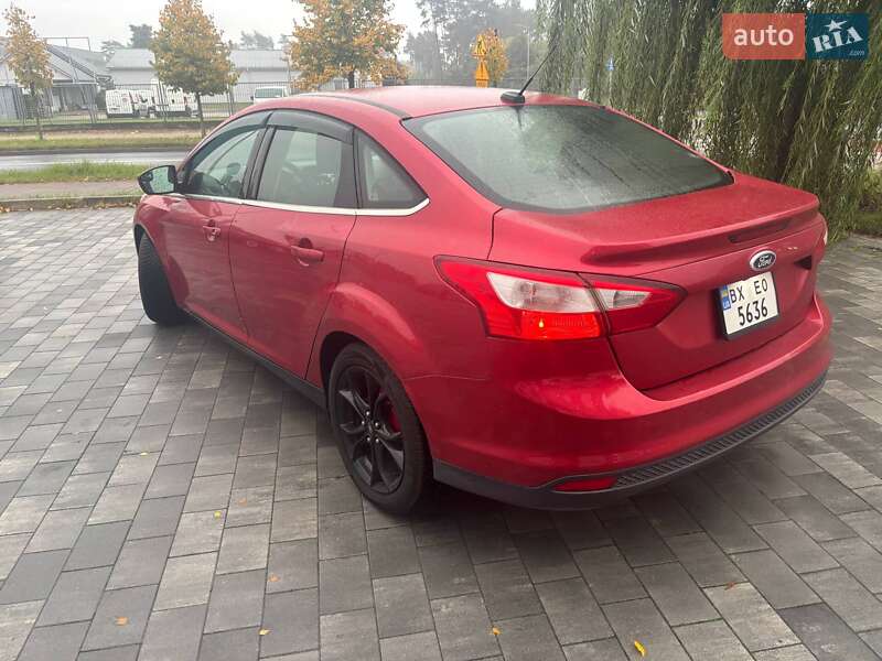 Седан Ford Focus 2011 в Киеве
