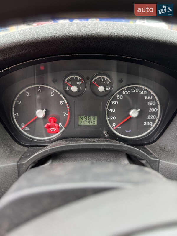 Універсал Ford Focus 2006 в Долині