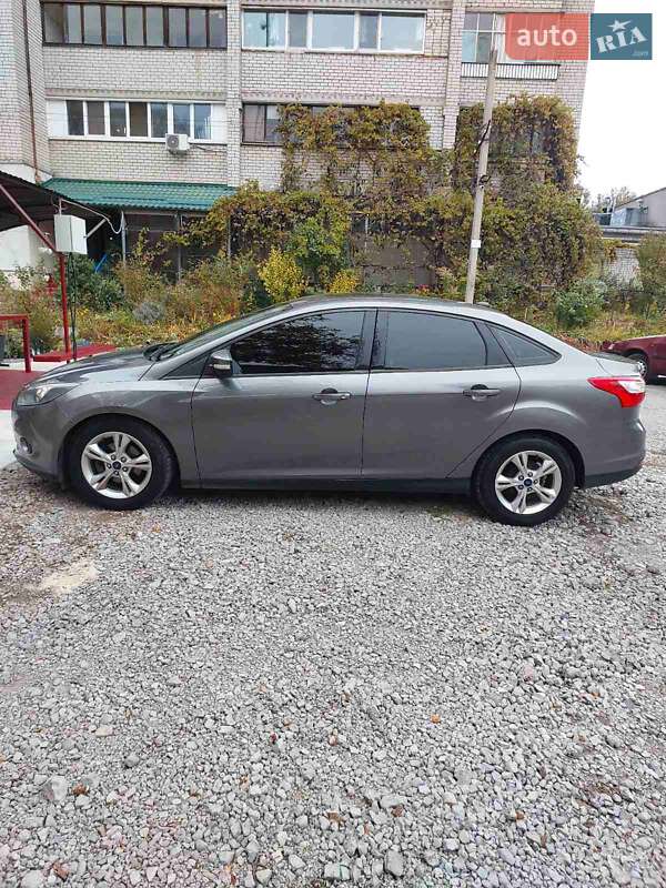 Седан Ford Focus 2013 в Днепре фото 6 Седан Ford Focus 2013 в Днепре