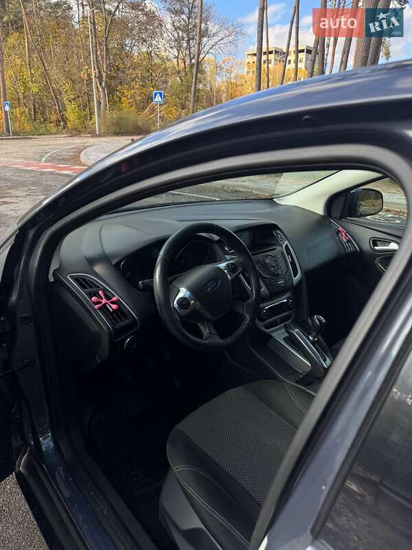 Хэтчбек Ford Focus 2011 в Житомире