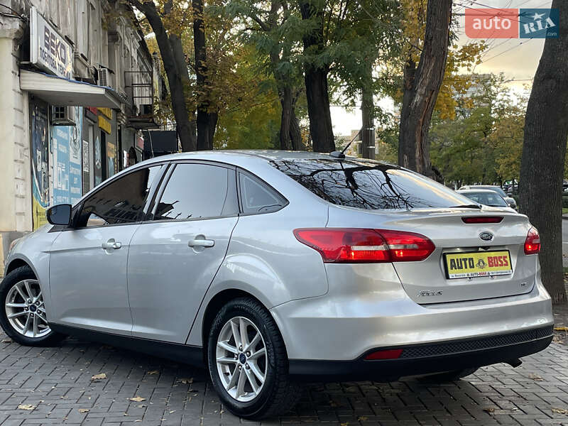 Седан Ford Focus 2015 в Миколаєві