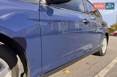 Хэтчбек Ford Focus 2014 в 