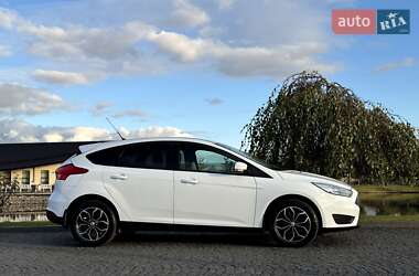 Хетчбек Ford Focus 2015 в Жовкві Хетчбек Ford Focus 2015 в Жовкві