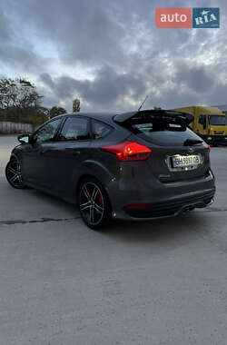 Хэтчбек Ford Focus 2015 в Одессе
