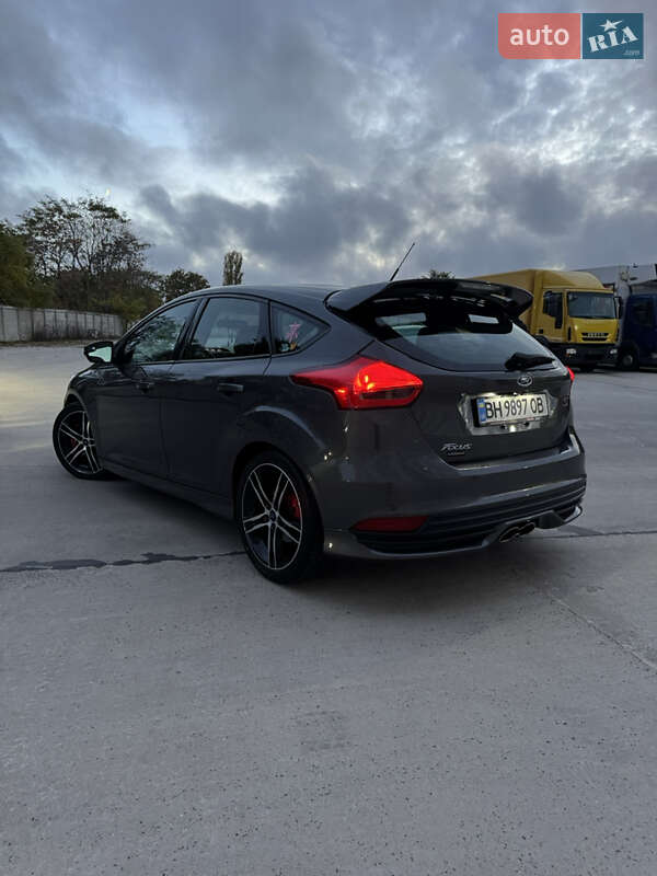 Хетчбек Ford Focus 2015 в Одесі фото 7 Хетчбек Ford Focus 2015 в Одесі