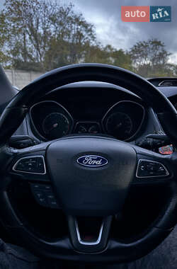 Хэтчбек Ford Focus 2015 в Одессе