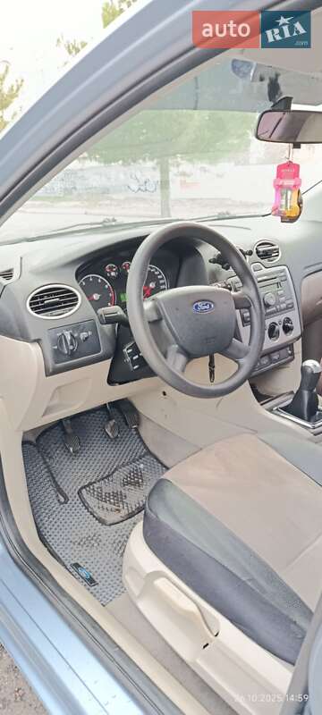 Хетчбек Ford Focus 2005 в Миколаєві фото 5 Хетчбек Ford Focus 2005 в Миколаєві