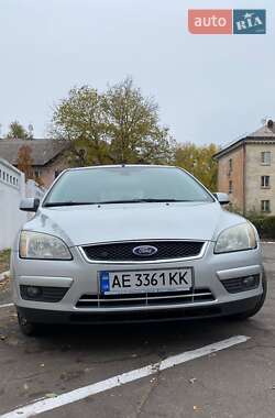 Хетчбек Ford Focus 2007 в  фото 2 Хетчбек Ford Focus 2007 в