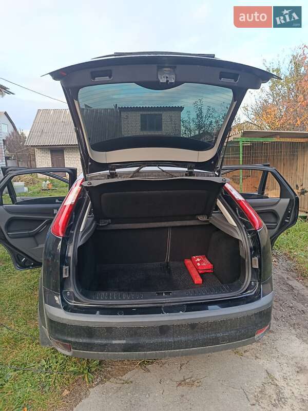 Хетчбек Ford Focus 2007 в Звягелі фото 12 Хетчбек Ford Focus 2007 в Звягелі